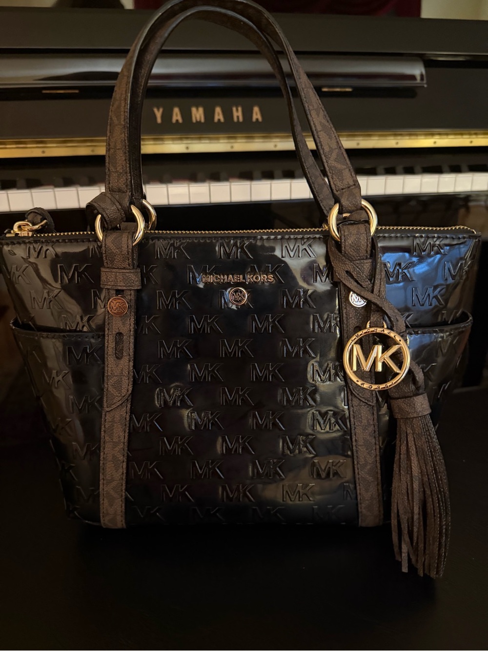 Michael Kors NWOT Glossy Black Shoulder Bag with Iconic MK Charm